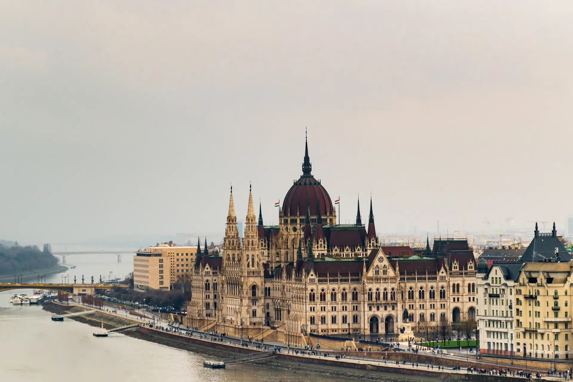 Esti Budapest 6